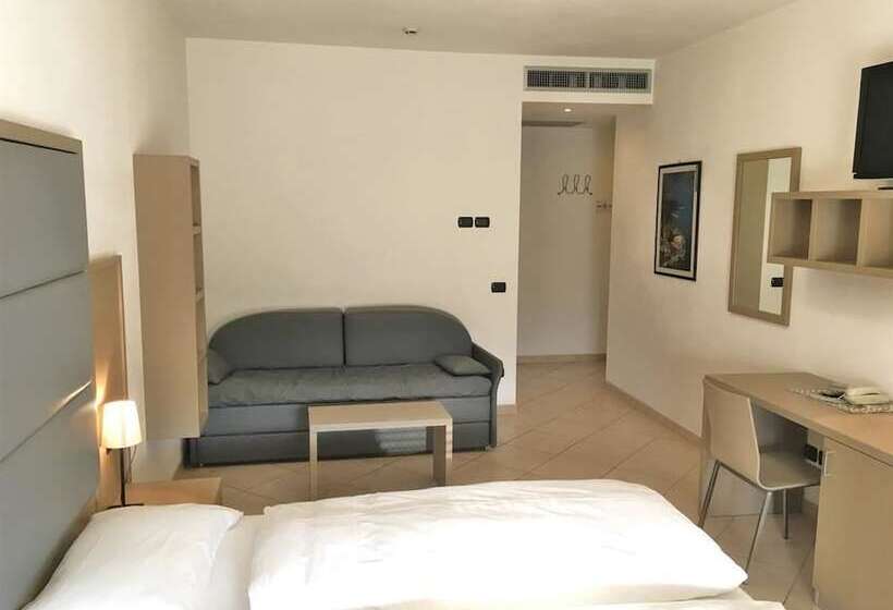 발코니가 있는 4인용 스탠다드 룸, Villa Franca