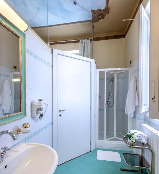 Четырехместный Номер Deluxe, Villa Liberty
