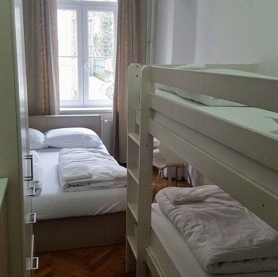 اتاق استاندارد, C   Punkt Hostel
