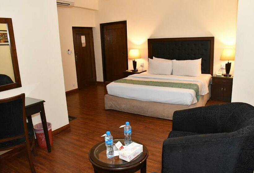 اتاق لوکس, Royalton