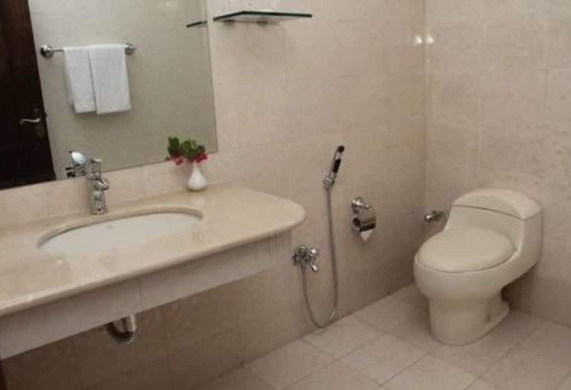 اتاق لوکس, Royalton