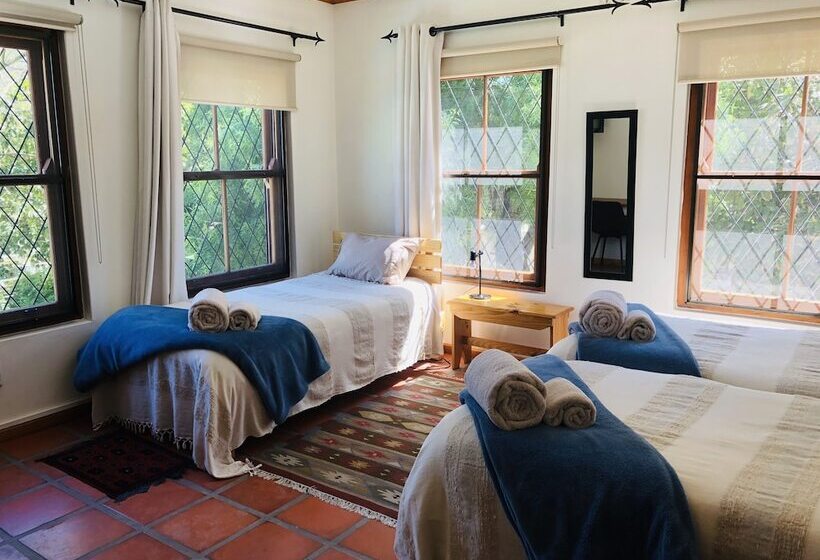 اتاق استاندارد سه نفره, 10 Alexander B&b