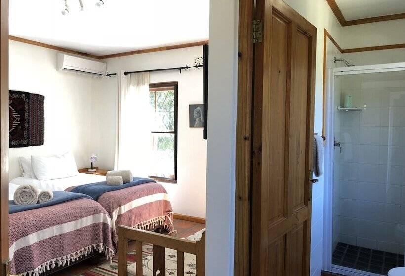 اتاق استاندارد, 10 Alexander B&b