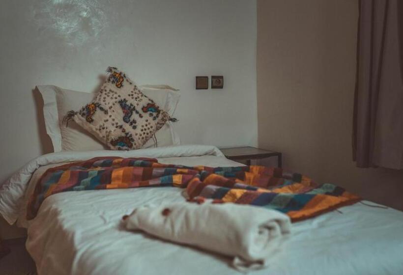 اتاق استاندارد سه تخته با چشمانداز باغ, L Oasis Du Bonheur