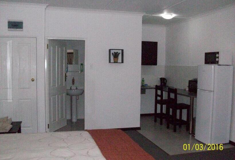Семейный Номер, Laings Lodge
