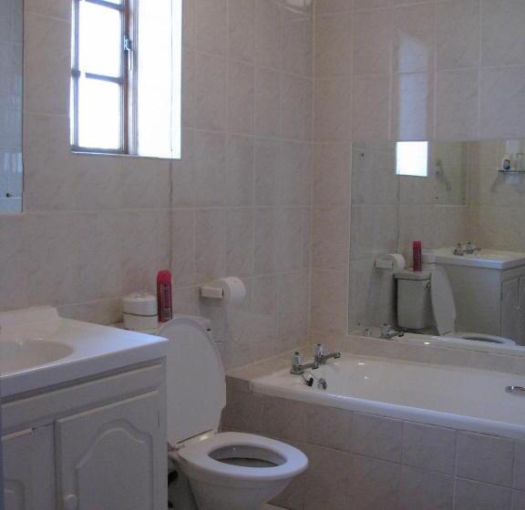 Номер Economy, Laings Lodge