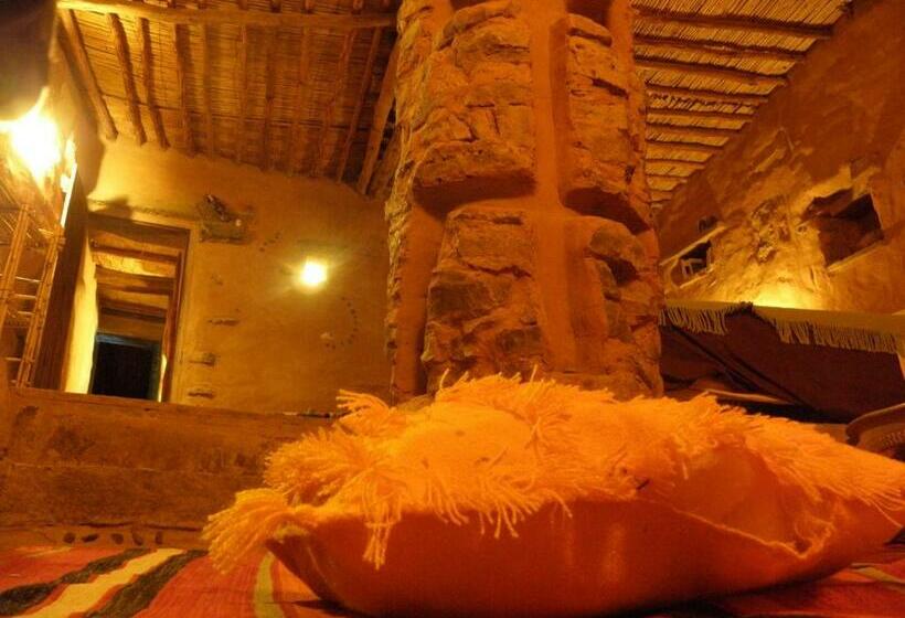 Pokój Czteroosobowy Standard, Maison Boutchrafine