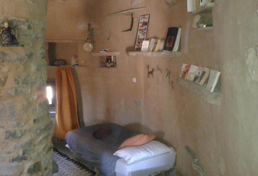 Pokój Czteroosobowy Standard, Maison Boutchrafine