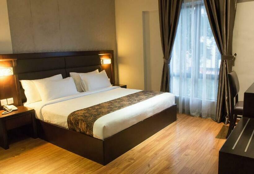 Номер Executive, Castello