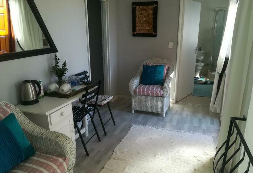 标准单人间共用浴室, Tirzah S B&b And Self Catering