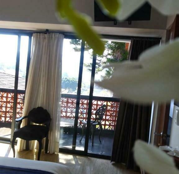 Suite with lake view, Araucaria Hotel Boutique