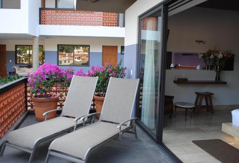 سوییت اجرایی, Araucaria Hotel Boutique