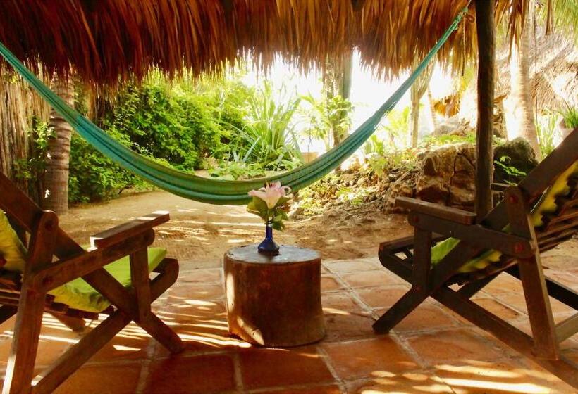 Standard Bungalow, El Alquimista Yoga Spa