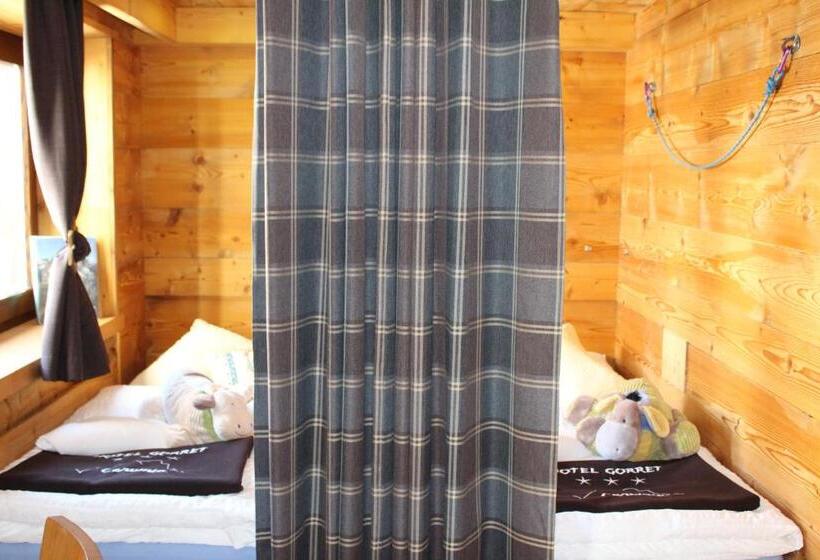 Quarto Triplo Comfort, Meublé Gorret