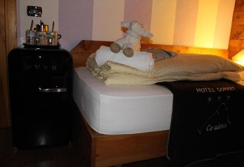 Quarto Triplo Comfort, Meublé Gorret