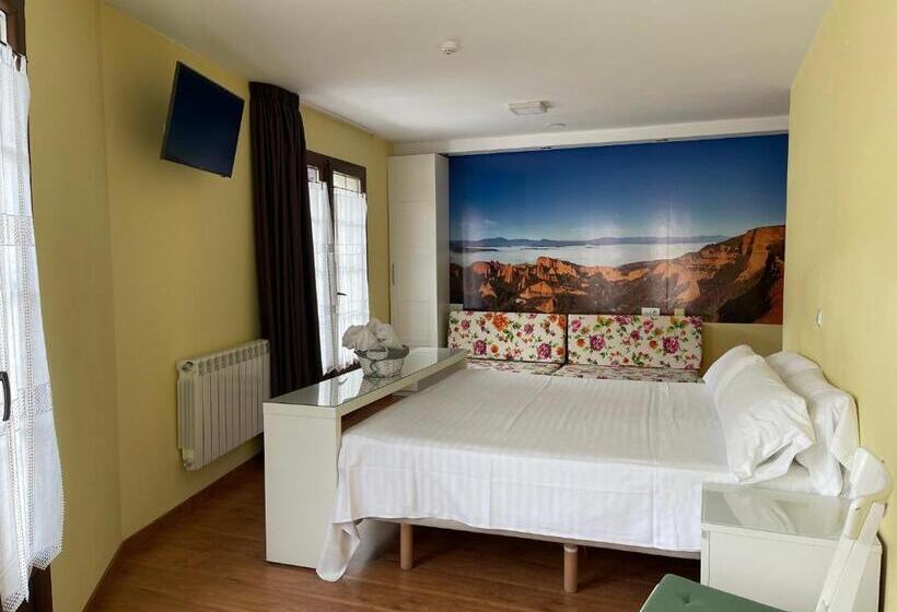 Номер Deluxe с Балконом, The Way Hotel Molinaseca