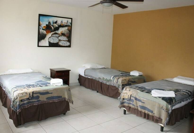 اتاق استاندارد سه نفره, Hostal Don Guillermo