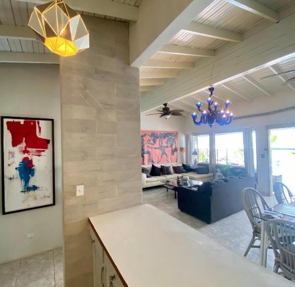 Вилла 3 Спальни, Villa Condesa Del Mar