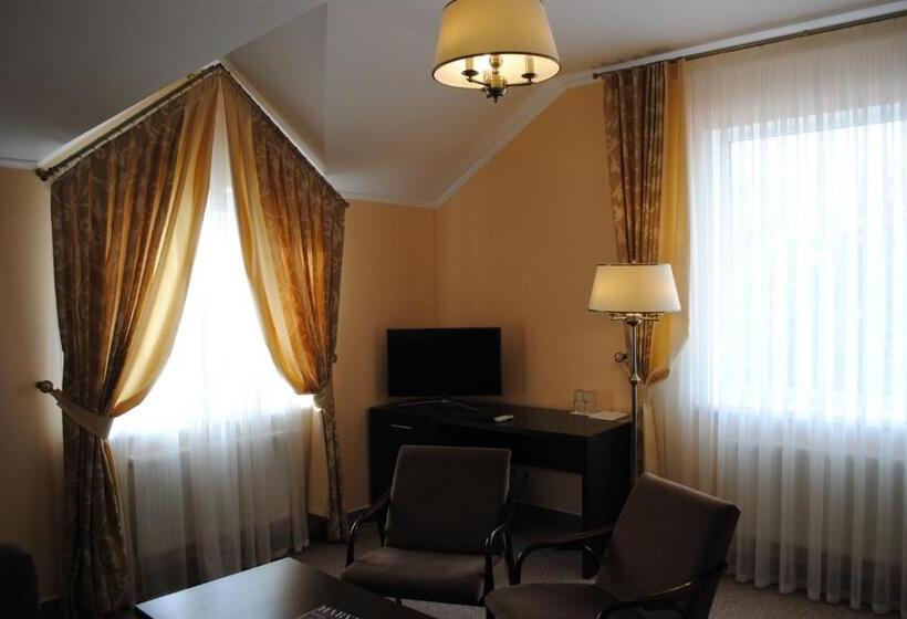 آپارتمان 1 خوابه, Churchill Inn