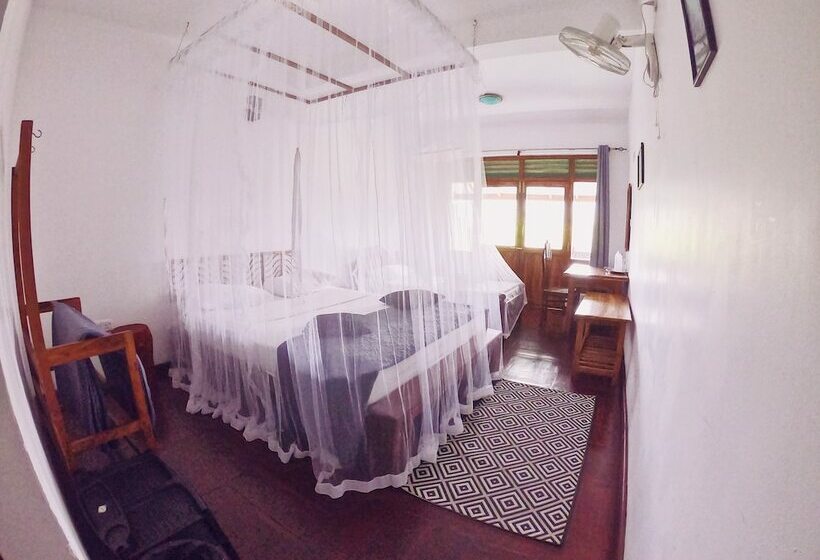 Quarto Estandar, Lakshmis Hotel Ella