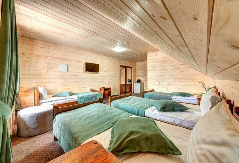 غرفة قياسية رباعية, Podgorie Spa