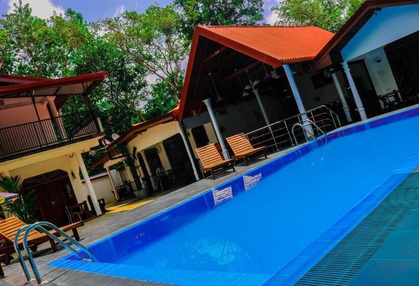 اتاق خانوادگی, Sevonrich Holiday Resort