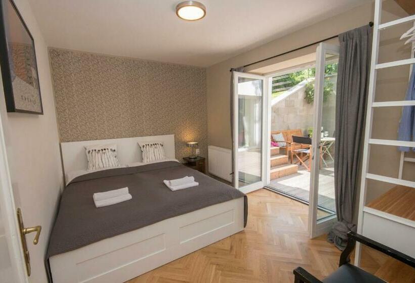 테라스가 있는 2 베드룸 아파트, Bed&breakfast & Apartment Klafé
