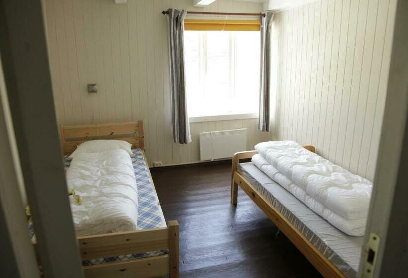 バス共有のスタンダードルーム, Brekke Gard Hostel