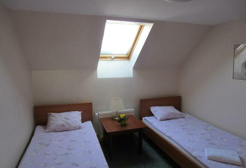 اتاق استاندارد, Hostel Livonija