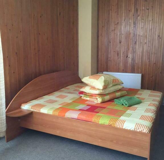 اتاق خانوادگی, Motelis Jonučiai