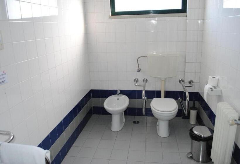 Quarto Standard para Deficientes, Hi Castelo Branco   Pousada De Juventude