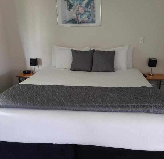 Апартаменты 1 Спальня, Claremonte Motor Lodge