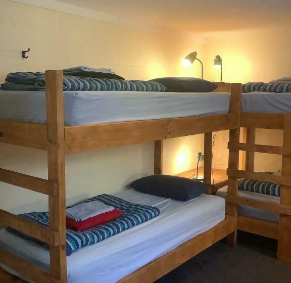 Кровать в Общей Комнате, Punakaiki Beach Hostel