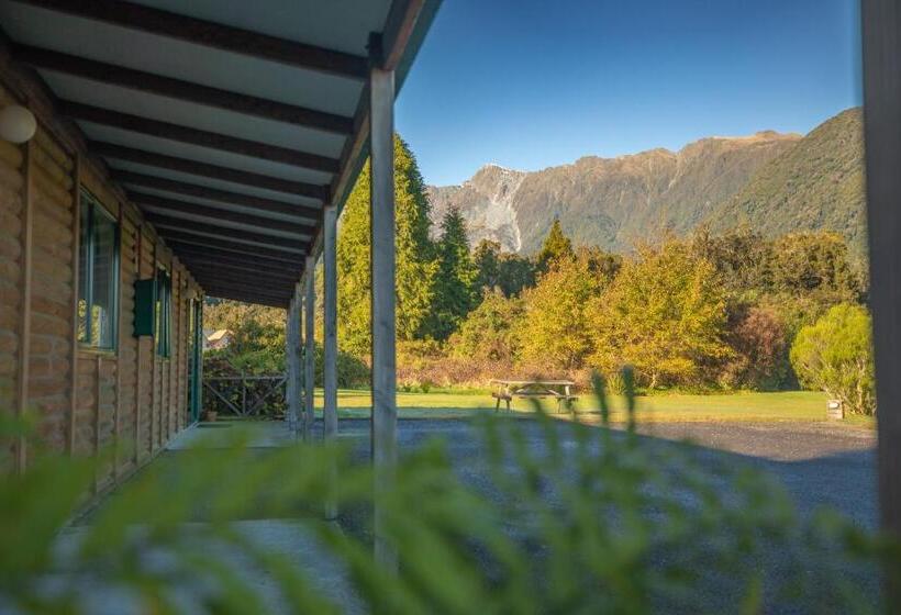Семейные Апартаменты 3 Спальни, Rainforest Motel