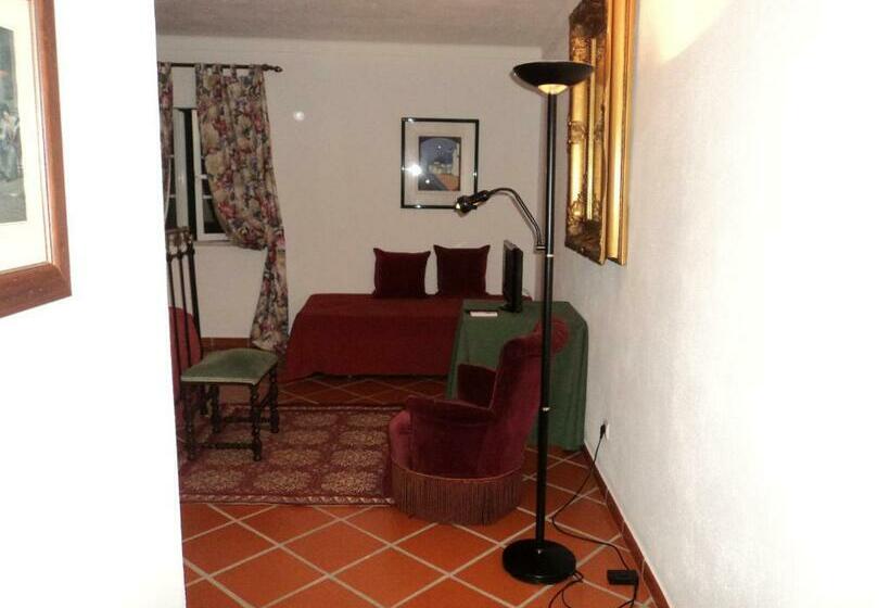 סוויטה, Alojamento Pero Rodrigues