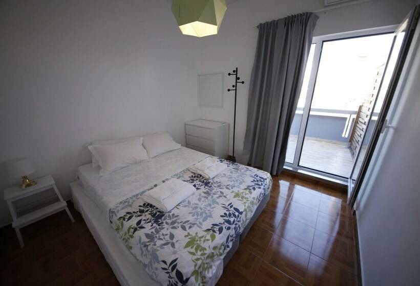 اتاق استاندارد با سرویس بهداشتی مشترک, The Story Guest House   Adults Only