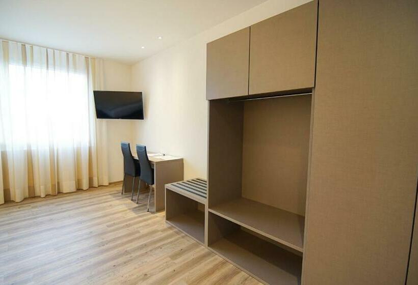 اتاق استاندارد, Am Kreisel Self Check In By Smart Hotels