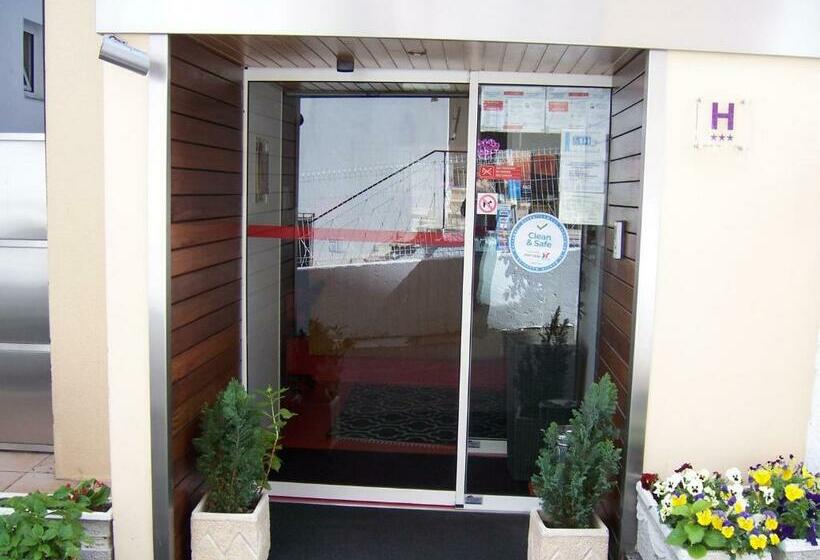 스탠다드 트리플 룸, Santa Apolonia