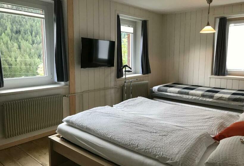 חדר משפחתי, Schöntal