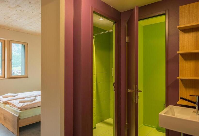 اتاق استاندارد یک نفره, Wellnesshostel4000