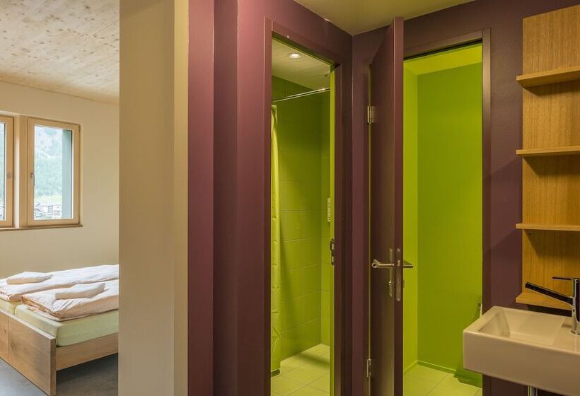 اتاق خانوادگی, Wellnesshostel4000