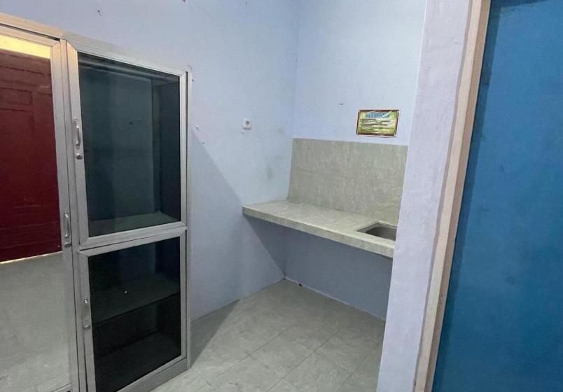 Номер Economy, Spot On 93966 Dhiya Guest House Syariah