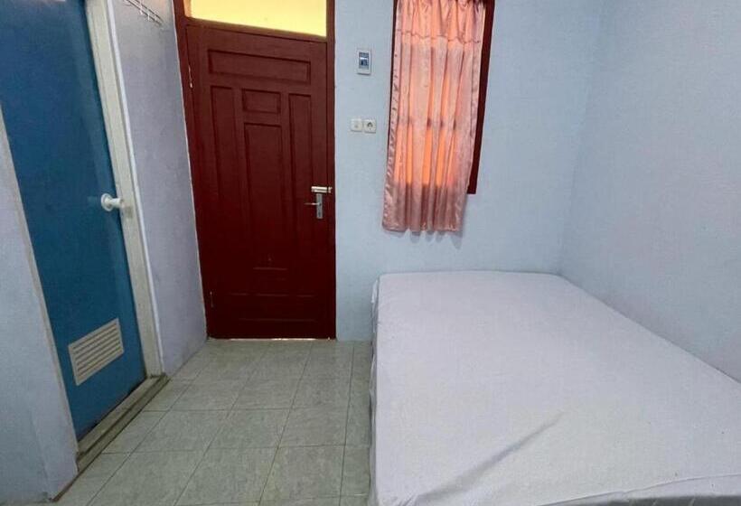 Номер Economy, Spot On 93966 Dhiya Guest House Syariah