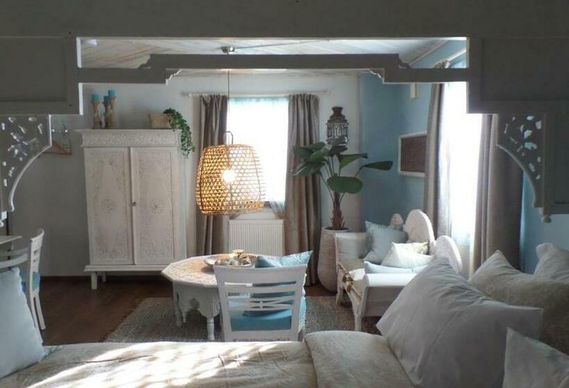 Deluxe Rum, B&b De Valkenhorst