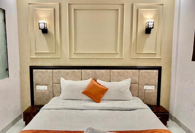 带大床的豪华间, Amritsar View With Swimming Pool   Best Selling Property In Amritsar