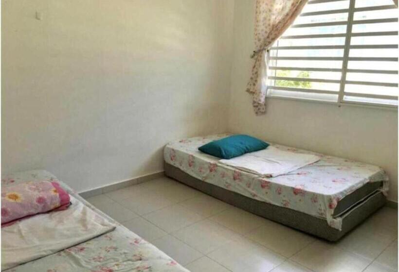 Апартаменты 1 Спальня, Oyo Home 90977 Azzinki Homestay