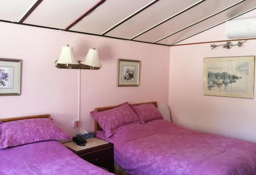 Номер Стандарт 2 Двуспальные Кровати, Motel Rideau
