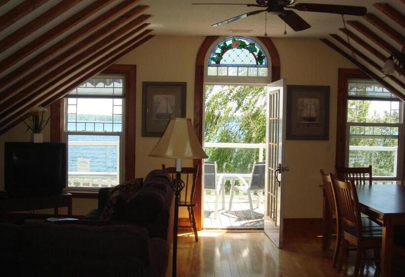 Люкс, Boathouse Country Inn