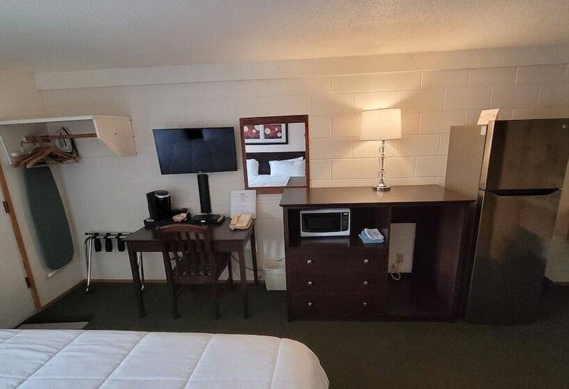 带2个双人床的标准工作室, Western Traveller Motel