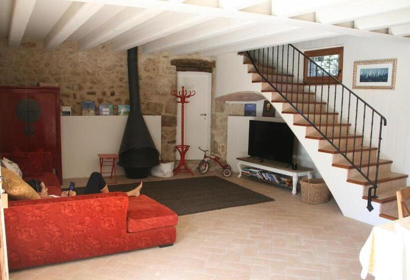 Семейные Апартаменты, Can Clotas Hotel Masia
